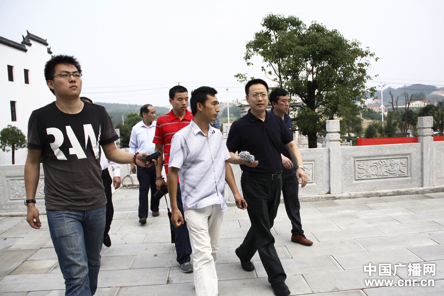 <<點(diǎn)擊瀏覽上一張 <<點(diǎn)擊瀏覽上一張