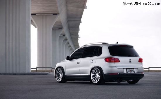 SUV也玩低趴? 大眾途觀改裝另類低趴風(fēng)格(2)