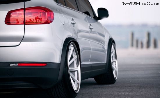 SUV也玩低趴? 大眾途觀改裝另類低趴風(fēng)格(3)