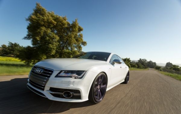 極致風情誘惑 奧迪S7低姿態(tài)漫步加州海岸