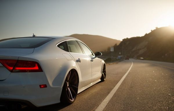 極致風情誘惑 奧迪S7低姿態(tài)漫步加州海岸