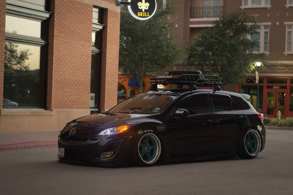 年輕人的時(shí)尚玩具! 馬自達(dá)3外觀個(gè)性改裝