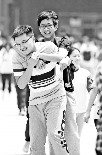 河南86萬考生為夢想而戰(zhàn) 防作弊用上各種武器