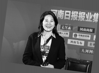 三八節(jié)里看看8位女性全國人大代表的“柔與剛”