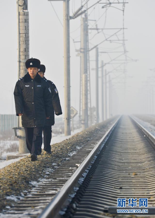 ���������1���F��Ѳ����ƽ��