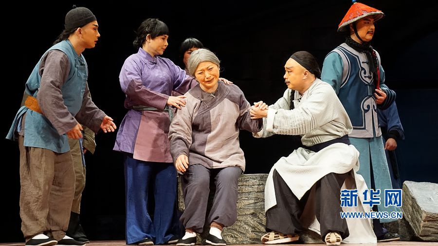 漯河:廉政戲曲展演,觀眾場場爆滿 漯河:廉政戲曲展演,觀眾場場爆滿