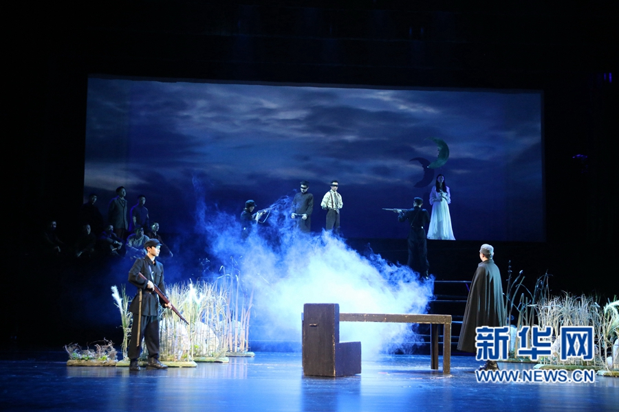 紅色話劇《誰(shuí)主沉浮》在三門峽演出 紅色話劇《誰(shuí)主沉浮》在三門峽演出