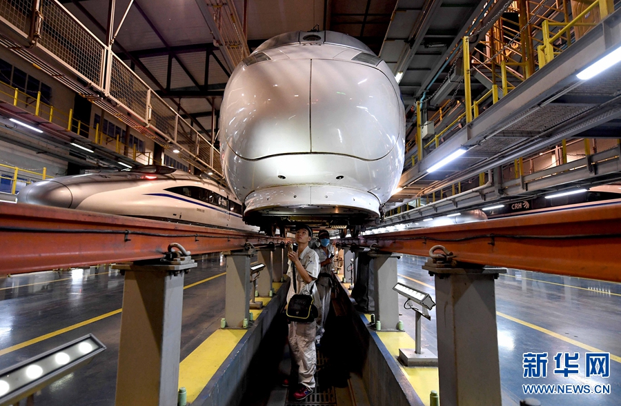 “動車醫(yī)生”備戰(zhàn)鄭徐客專開通 “動車醫(yī)生”備戰(zhàn)鄭徐客專開通