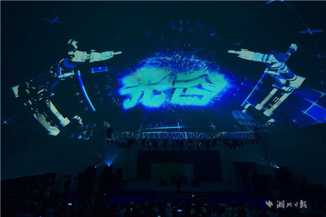 823ɶͶF͖|^(q)(lin)ϴġIYʮꡪ׷ߡƼ_ڹȇHW(wng)ӳ200λȽOߺI(y)ҵ^@۽ʮčVqȵľ¾