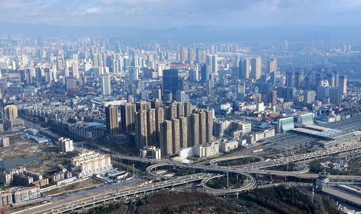 經(jīng)濟(jì)增速.jpg