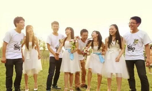 怎么樣在大學(xué)中談一場(chǎng)轟轟烈烈的戀愛