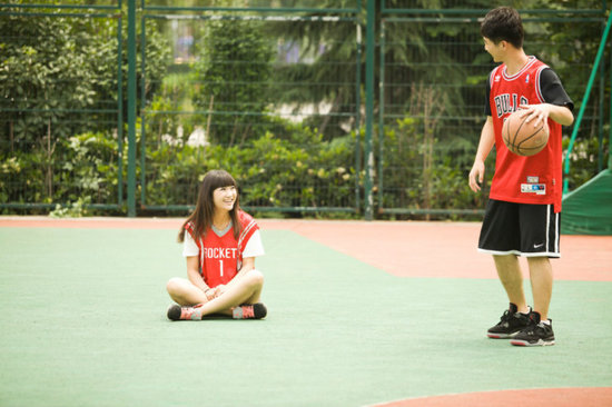 學(xué)生體驗(yàn)一日情侶 陌生男女體驗(yàn)1天情侶促成好幾對(duì)情侶