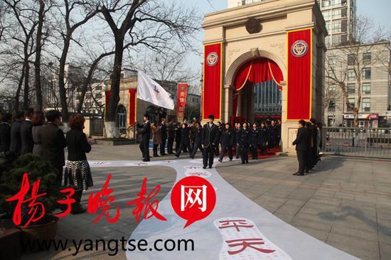 УI(lng)(do)ͰӭTMČW(xu)`СR·ƽ¡ĳ؟(z)