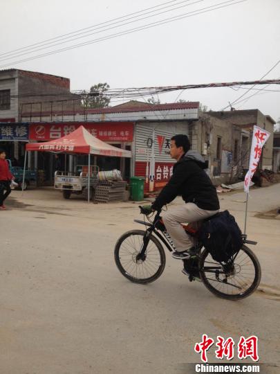 男子服刑17年出獄騎行萬里開啟懺悔之旅(圖)