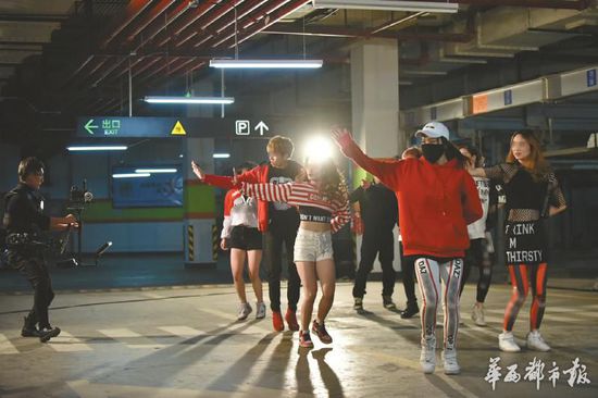 126գɶд·ĳ֘ǣҹ12c^(x)߀ڵ܇Ĕz