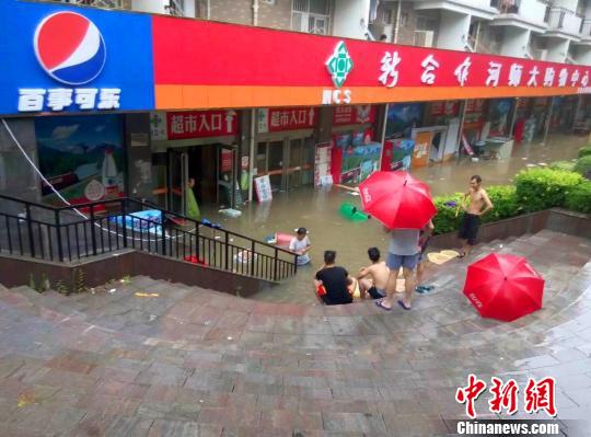 �D����ώ�����W(xu��)У�@��(n��i)��䁱������W(xu��)�����̼ұ����������_(t��i)�A��������С�� �z