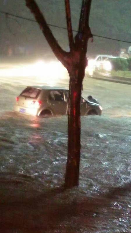 洛陽遭遇大暴雨