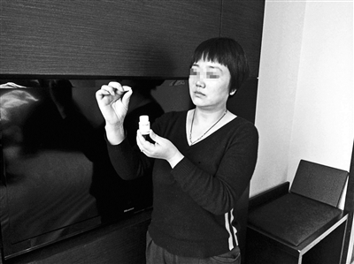 ���L������(b��o)ӛ�߳�ʾŮ�����׃��@͵͵���صġ������`����ˎƬ