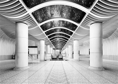 北京8號線六營門站主體施工完成突出航天元素