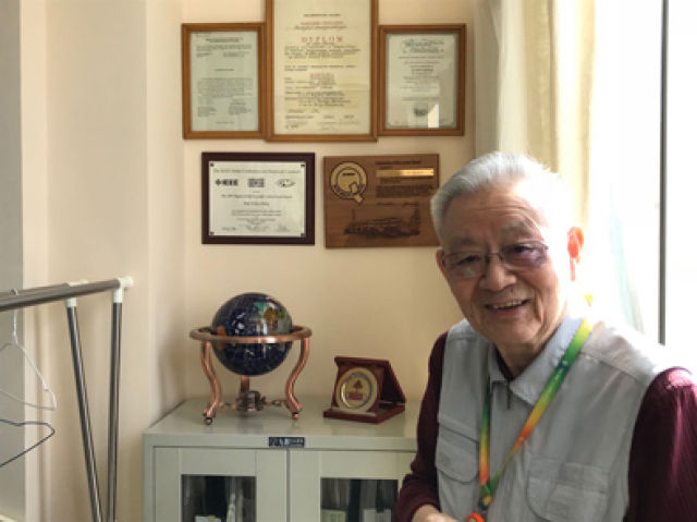 ���g�����ԣ�һ���Ǻ�һ�����ҵĳ־Ñ�(zh��n)