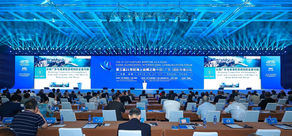 外媒記者高度評(píng)價(jià)“海絲論壇” 稱贊“5G+4K/8K+AI”將使各國(guó)人民受益