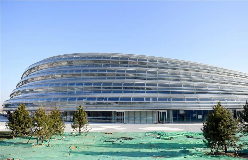 兩千多個日夜 藍圖變?yōu)楝F(xiàn)實——寫在北京冬奧會競賽場館全面完工之際